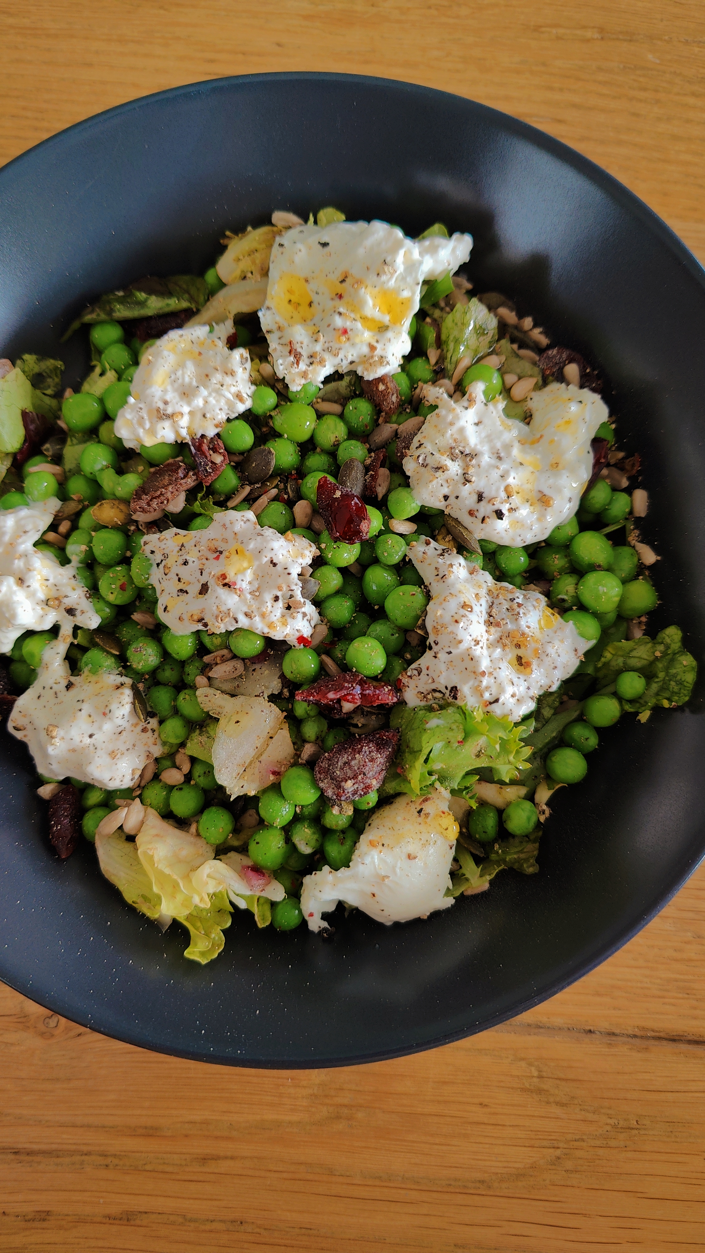Hapklaaradvies - Salade erwten & burrata